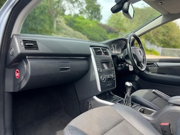 Used Mercedes-Benz B Class 2010 for sale - 79049969: Photo