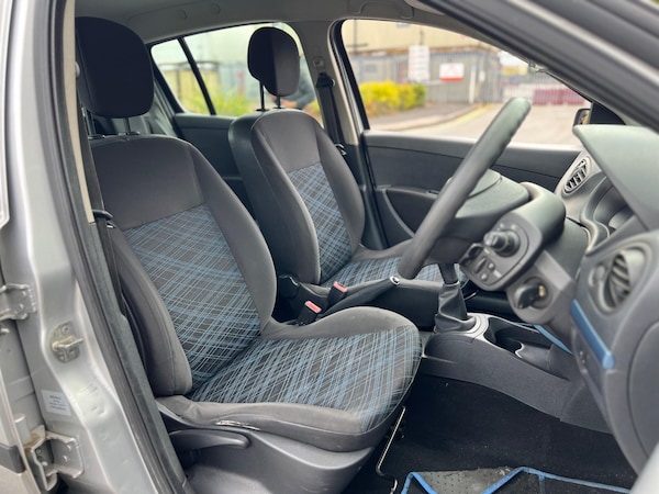 Used Renault Clio 2008 for sale - 76239792: Photo 17