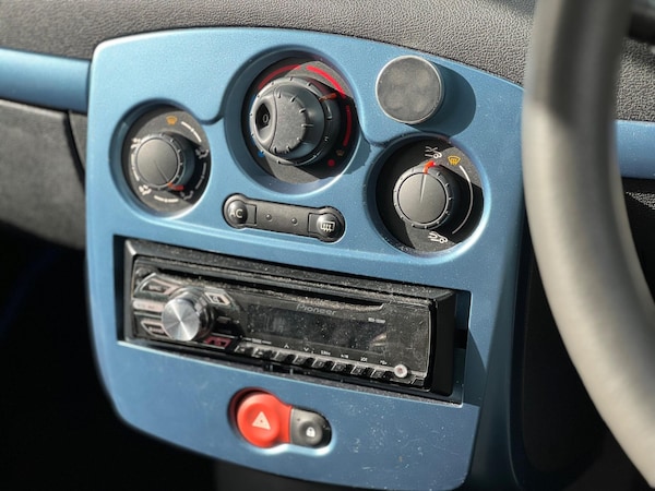 Used Renault Clio 2008 for sale - 76239792: Photo 29