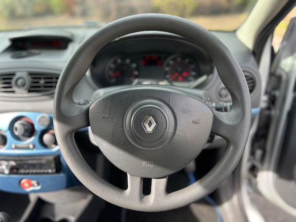 Used Renault Clio 2008 for sale - 76239792: Photo 5