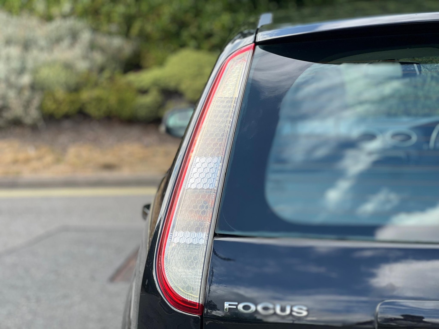 Used Ford Focus 2010 for sale - 76071765: Photo 12