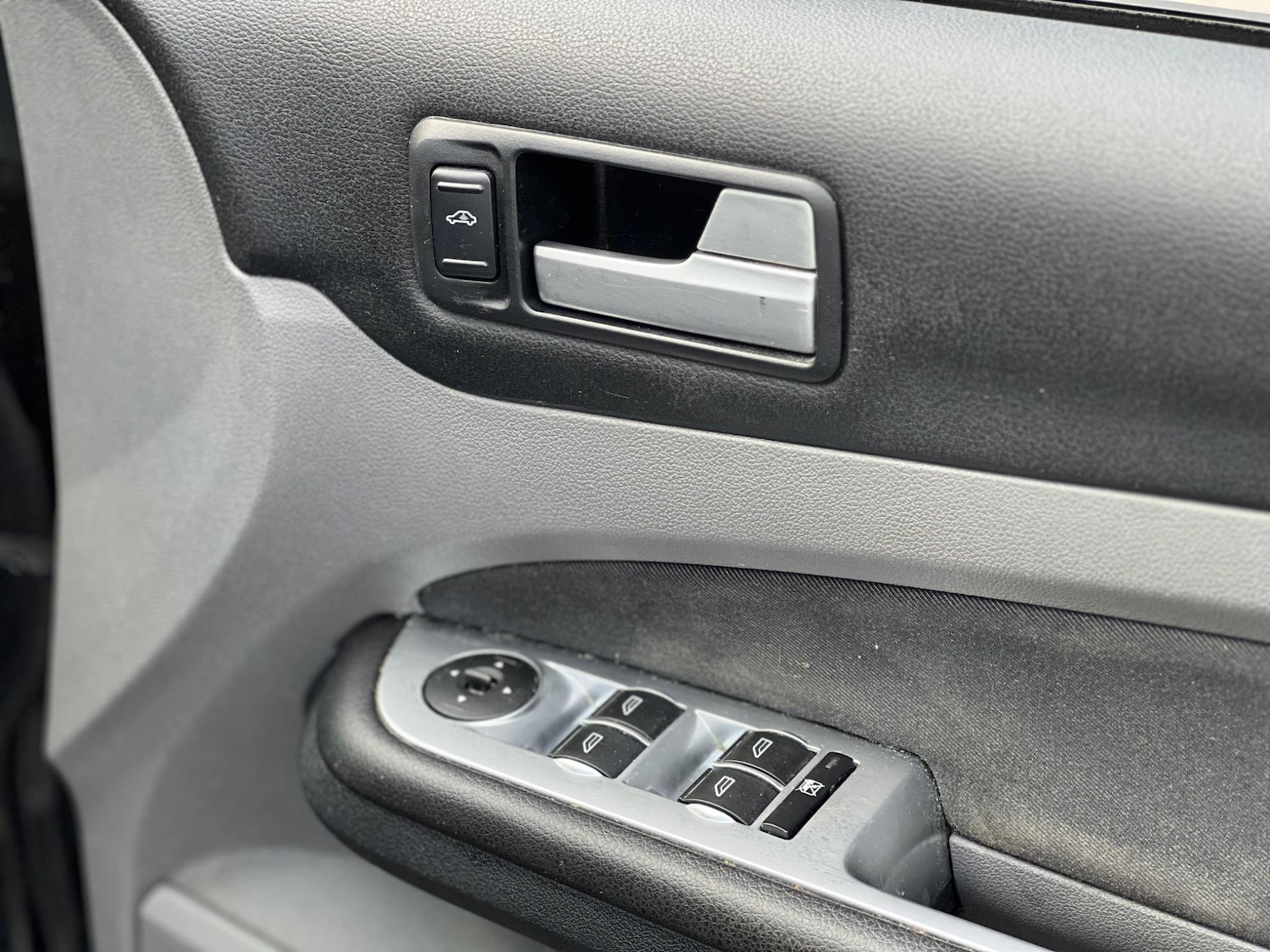 Used Ford Focus 2010 for sale - 76071765: Photo 38