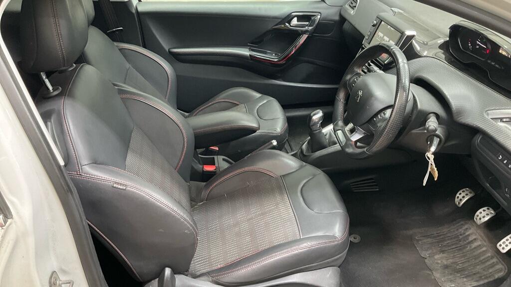Used Peugeot 208 2016 for sale - 76988473: Photo 3