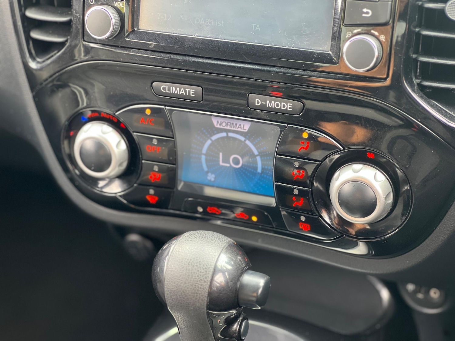 Used Nissan Juke 2015 for sale - 76987888: Photo 30