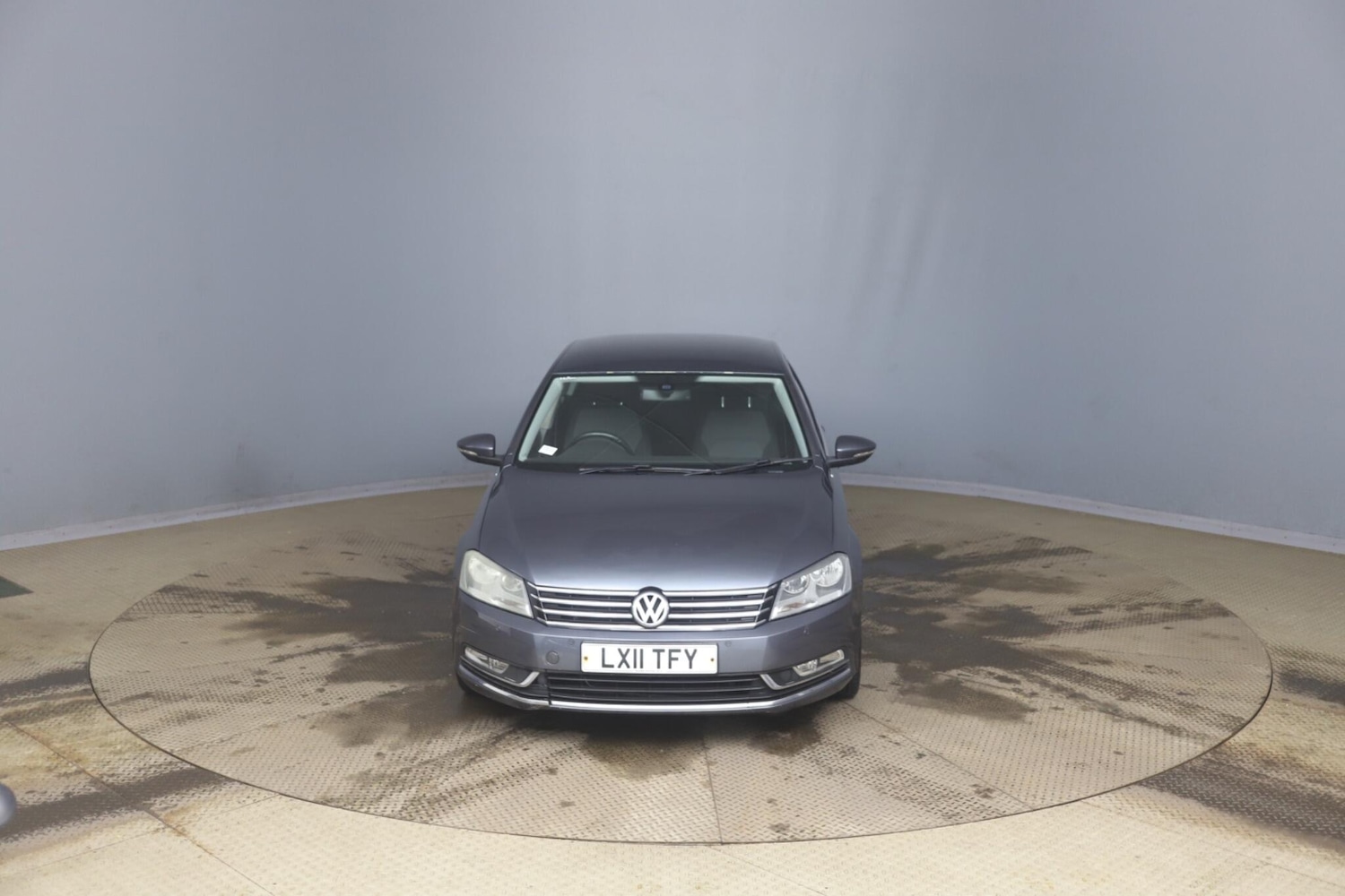 Used Volkswagen Passat 2011 for sale - 77839360: Photo 2