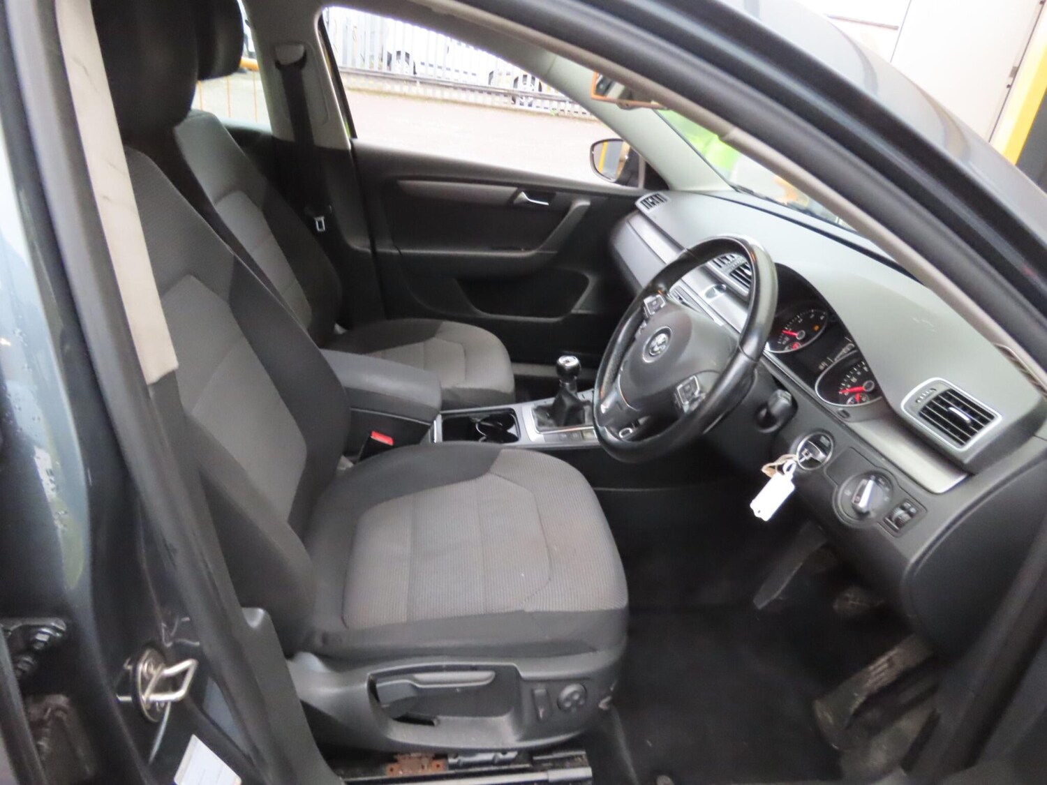 Used Volkswagen Passat 2011 for sale - 77839360: Photo 9