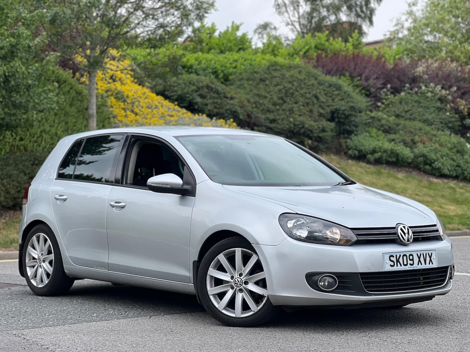 Used Volkswagen Golf 2009 for sale - 76094083: Photo 1