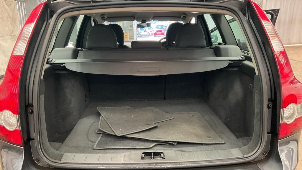 Used Volvo V50 for sale - 77925897: Photo 8