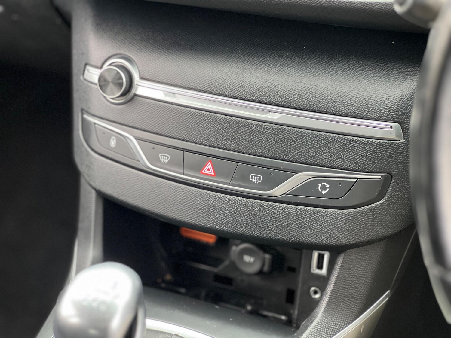 Used Peugeot 308 2016 for sale - 76295905: Photo 29