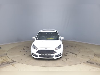 Used Ford Focus 2017 for sale - 77479505: Photo