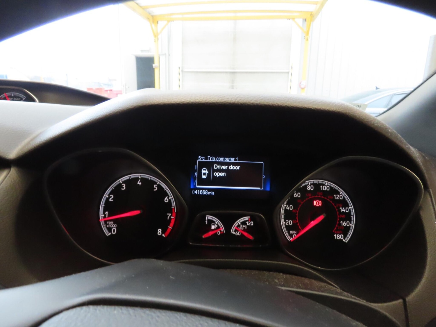 Used Ford Focus 2017 for sale - 77479505: Photo 5