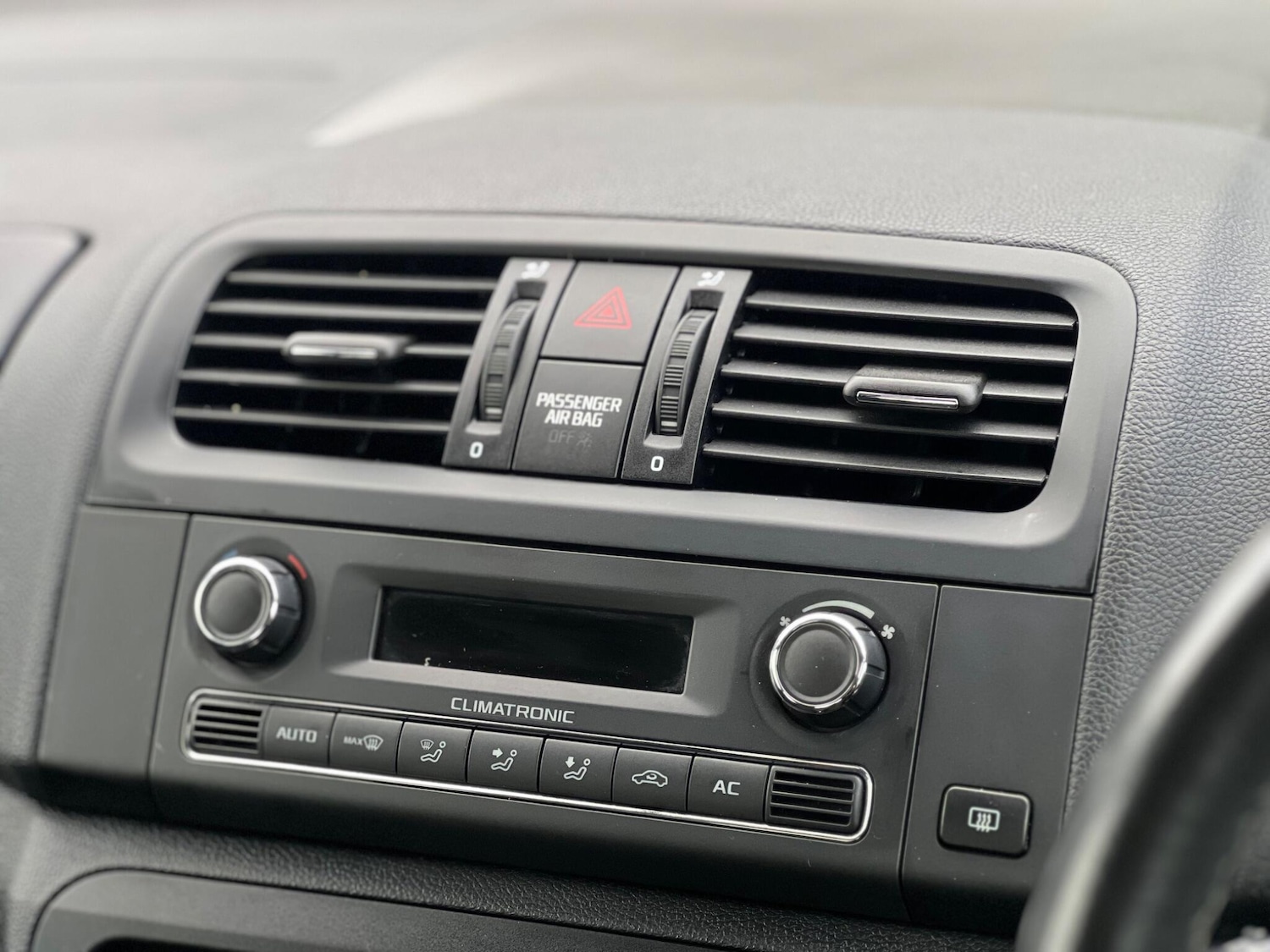 Used Skoda Fabia 2010 for sale - 75809771: Photo 29