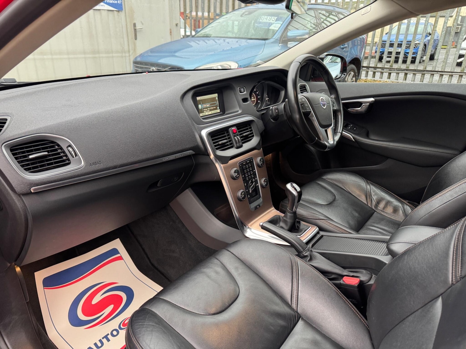 Used Volvo V40 2015 for sale - 77305560: Photo 13