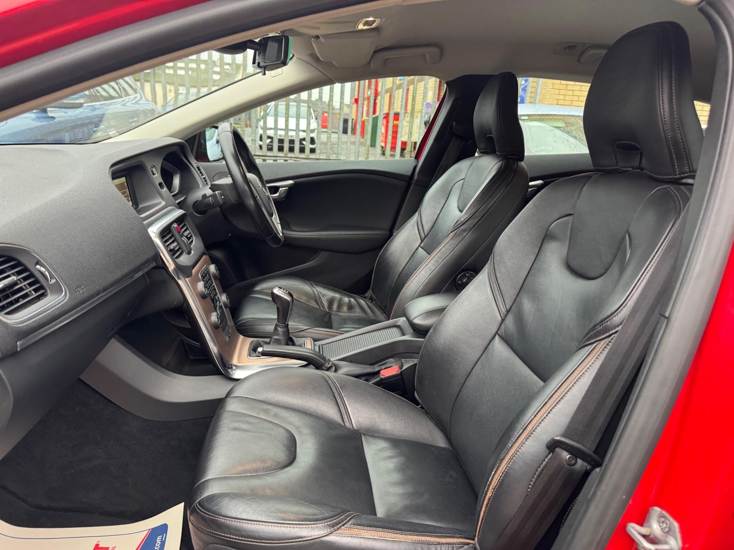 Used Volvo V40 2015 for sale - 77305560: Photo 14