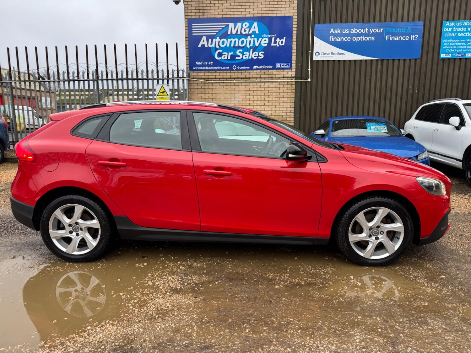 Used Volvo V40 2015 for sale - 77305560: Photo 6