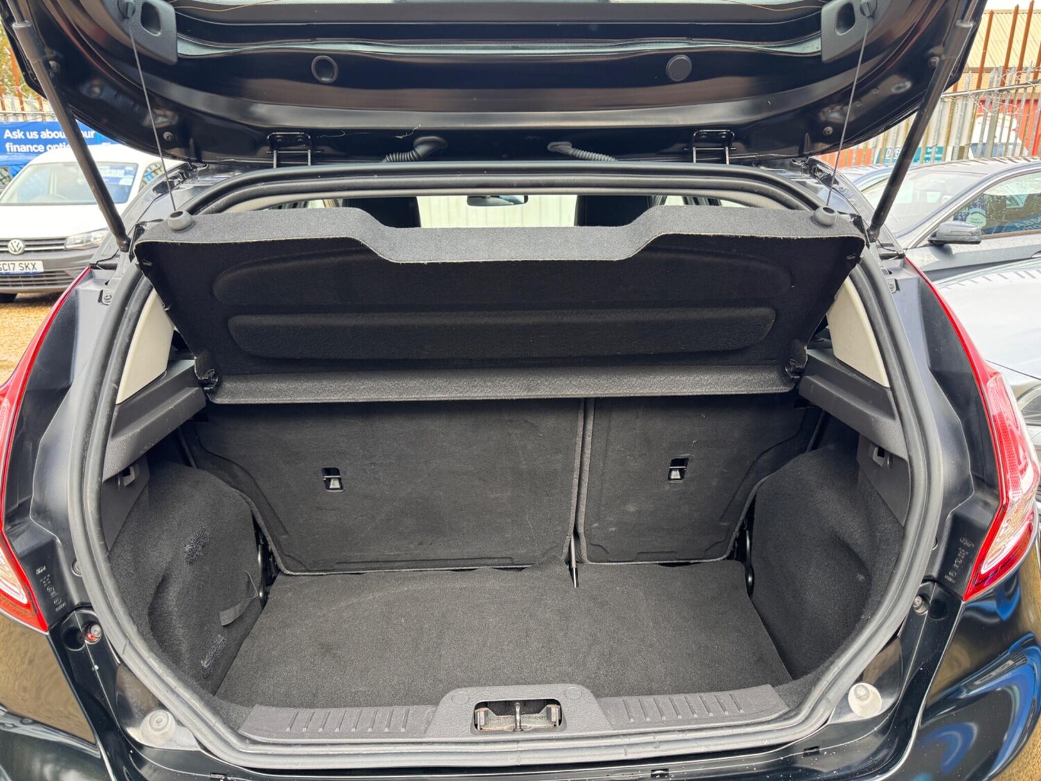 Used Ford Fiesta 2016 for sale - 76200313: Photo 16