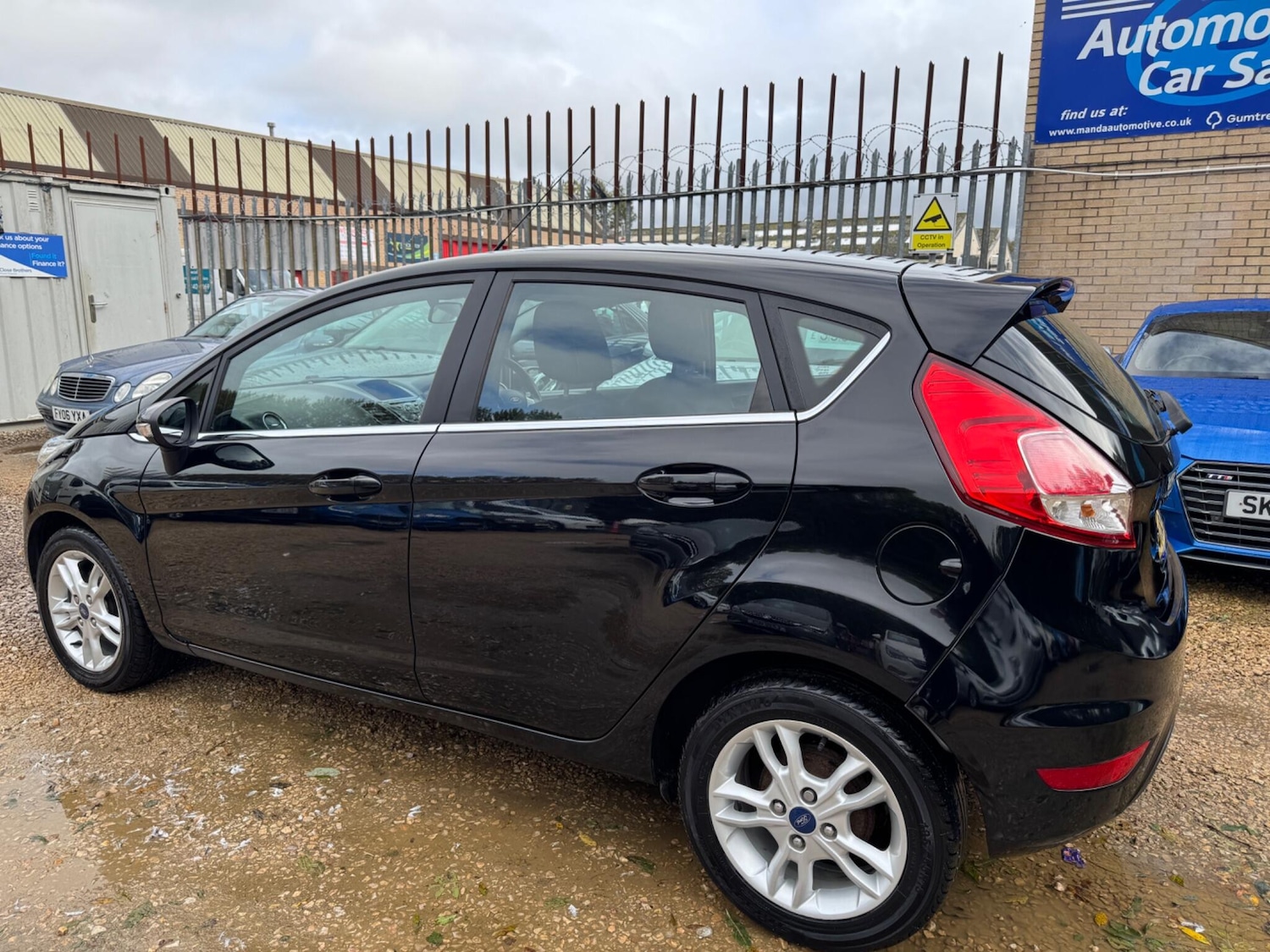 Used Ford Fiesta 2016 for sale - 76200313: Photo 3