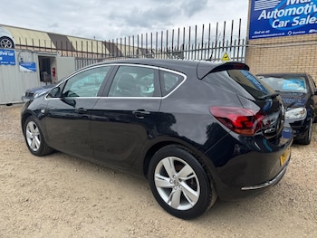 Used Vauxhall Astra 2014 for sale - 75601553: Photo