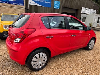 Used Hyundai i20 2013 for sale - 79820521: Photo