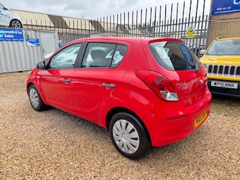 Used Hyundai i20 2013 for sale - 79820521: Photo