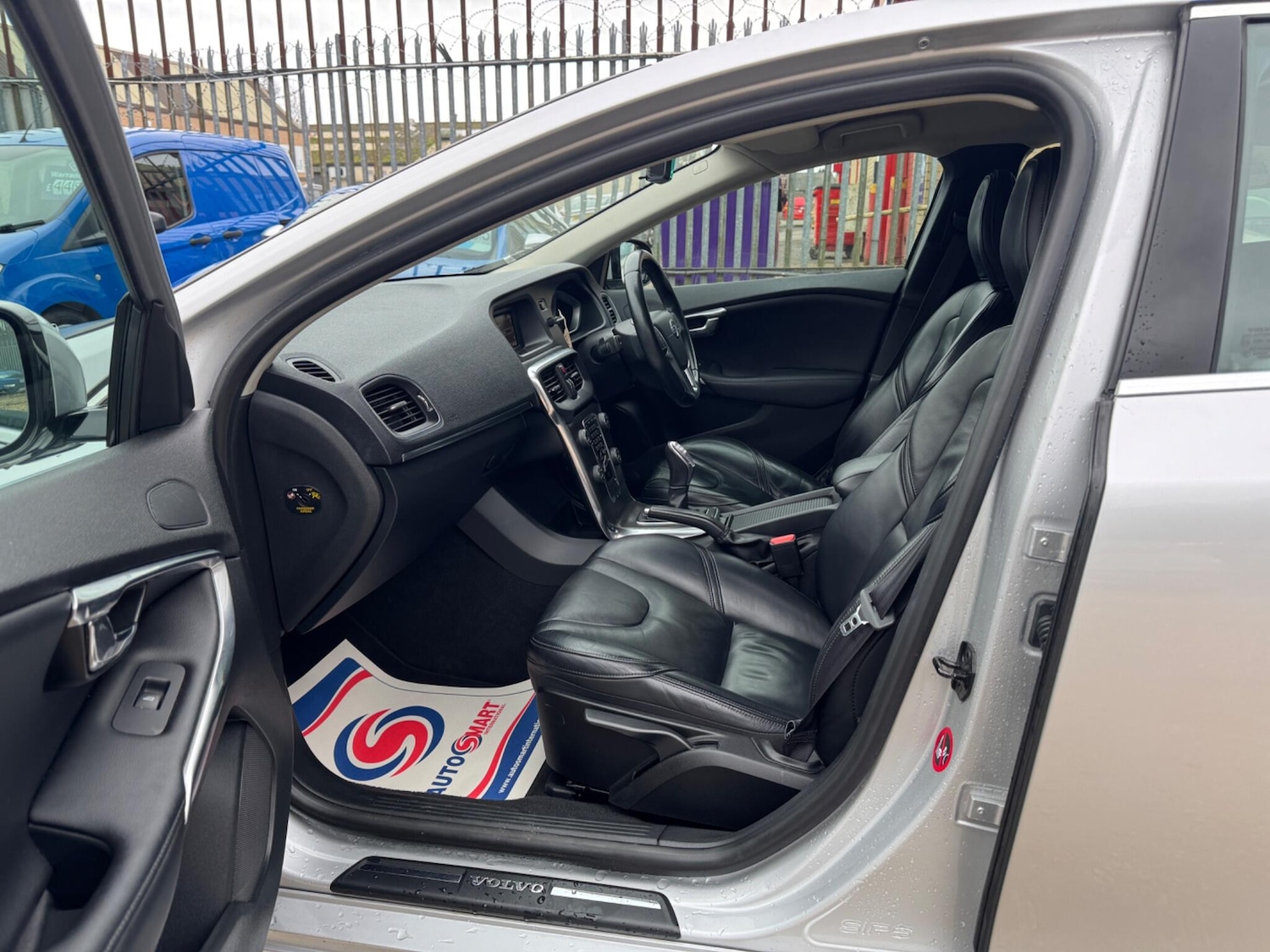 Used Volvo V40 for sale - 77613012: Photo 12