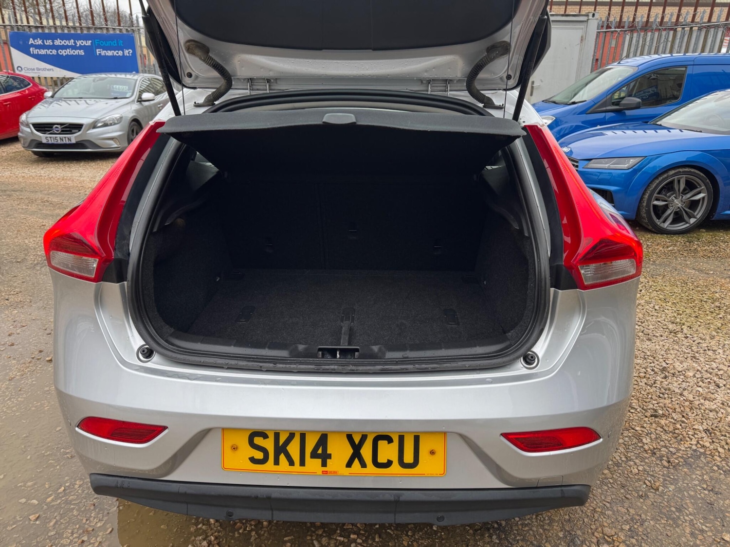 Used Volvo V40 for sale - 77613012: Photo 16