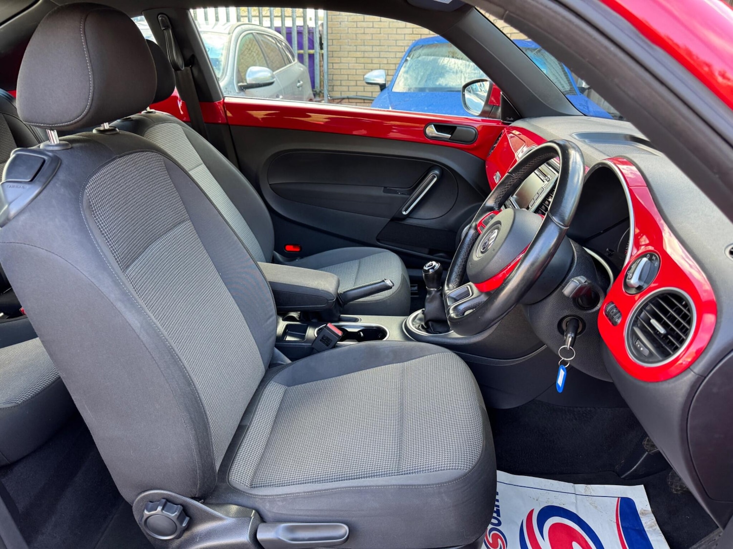 Used Volkswagen Beetle 2012 for sale - 76325995: Photo 9