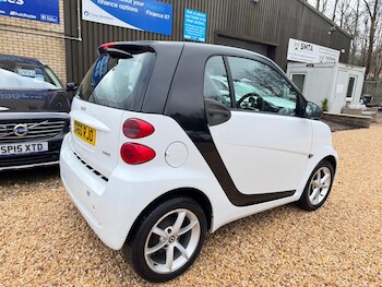 Used smart fortwo 2011 for sale - 77940358: Photo