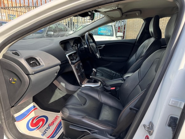 Used Volvo V40 Cross Country 2015 for sale - 75493499: Photo 11