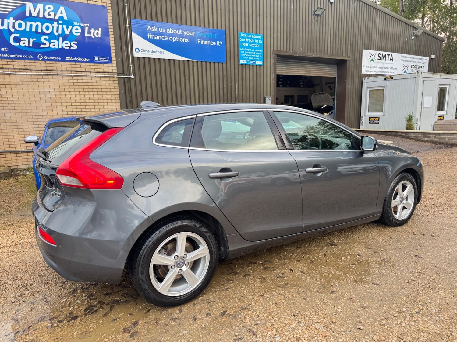Used Volvo V40 2014 for sale - 76327040: Photo 8