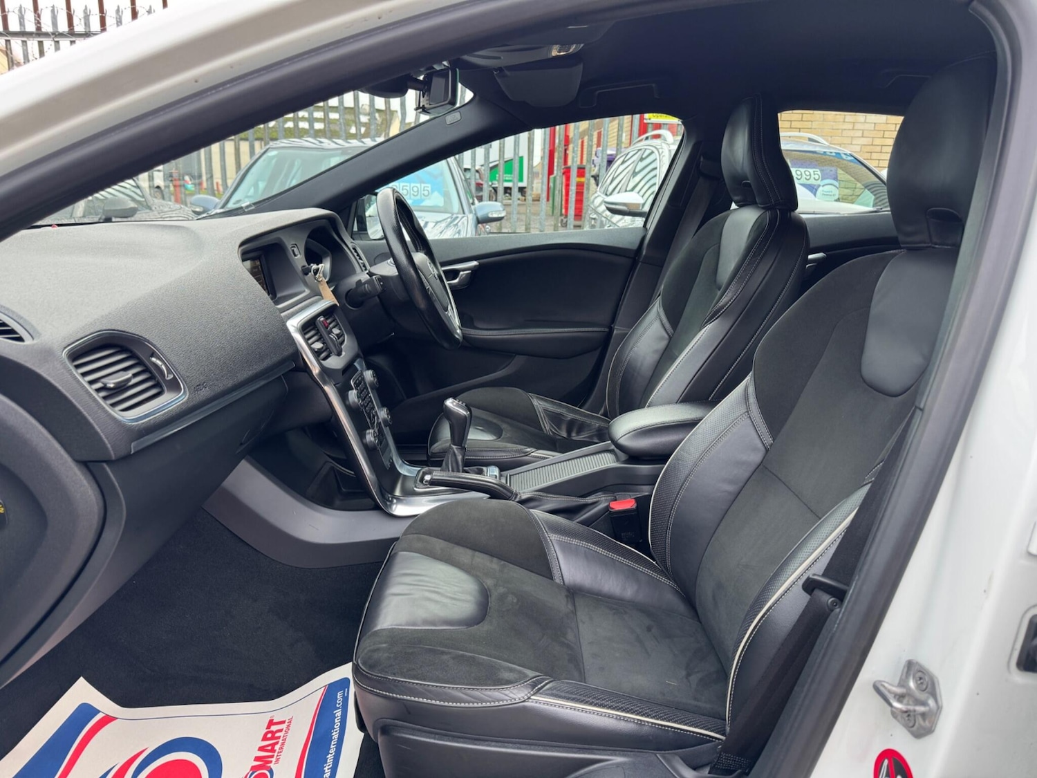 Used Volvo V40 2015 for sale - 76994892: Photo 14