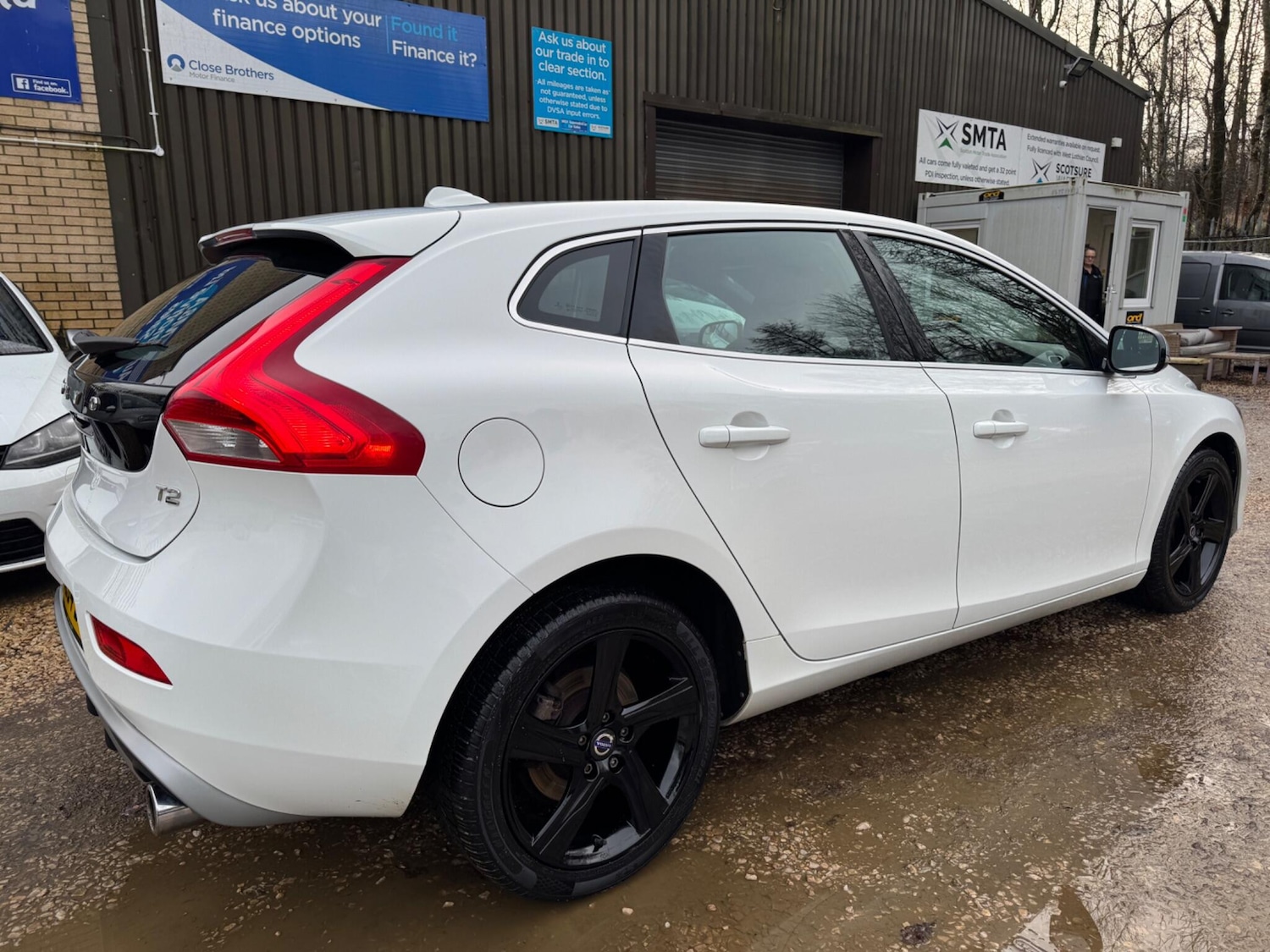 Used Volvo V40 2015 for sale - 76994892: Photo 4