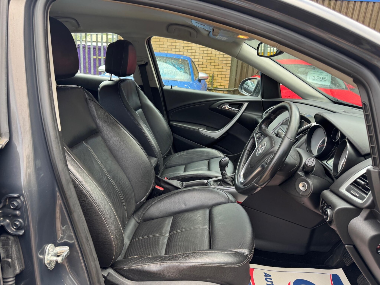 Used Vauxhall Astra 2013 for sale - 76472782: Photo 11