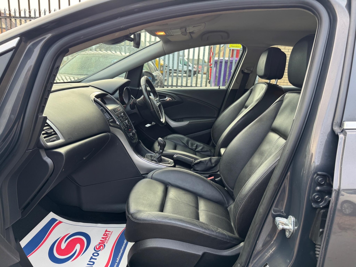 Used Vauxhall Astra 2013 for sale - 76472782: Photo 12