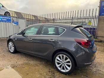 Used Vauxhall Astra 2013 for sale - 76472782: Photo