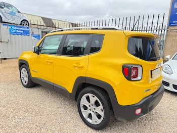 Used Jeep Renegade 2015 for sale - 79316446: Photo