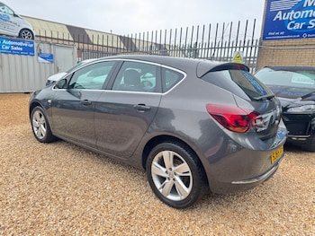Used Vauxhall Astra 2015 for sale - 78783507: Photo