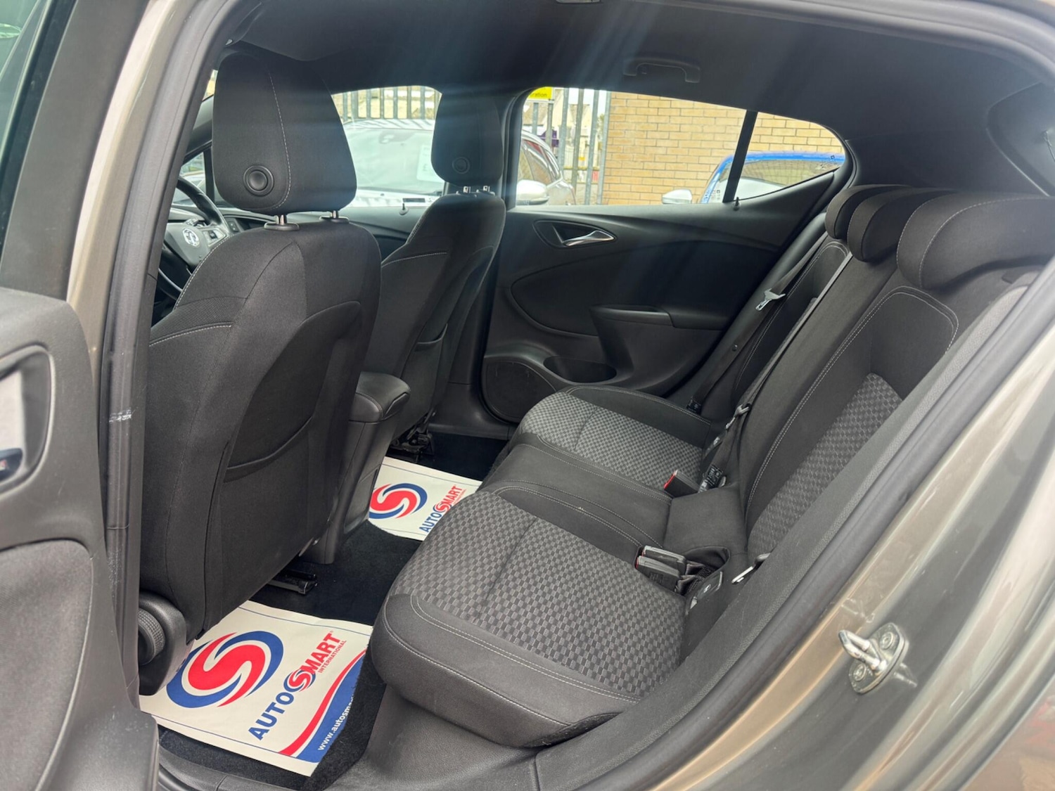 Used Vauxhall Astra 2016 for sale - 76084065: Photo 13