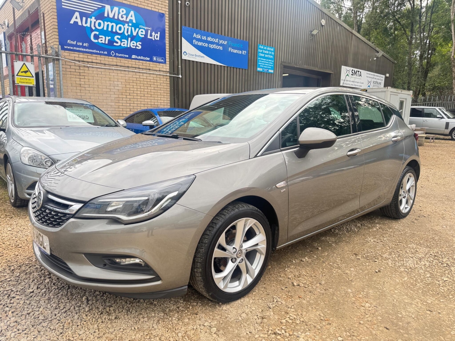 Used Vauxhall Astra 2016 for sale - 76084065: Photo 2