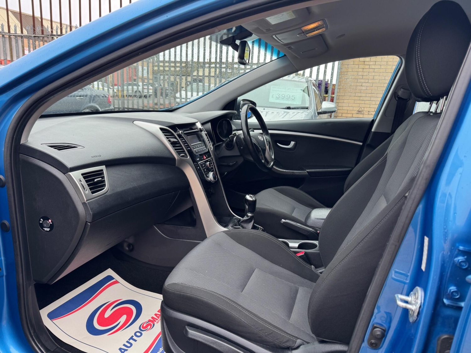 Used Hyundai i30 2015 for sale - 76136801: Photo 9