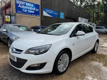 Used Vauxhall Astra 2014 for sale - 76013331: Photo 2