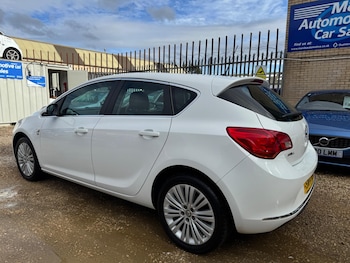 Used Vauxhall Astra 2014 for sale - 76013331: Photo 4
