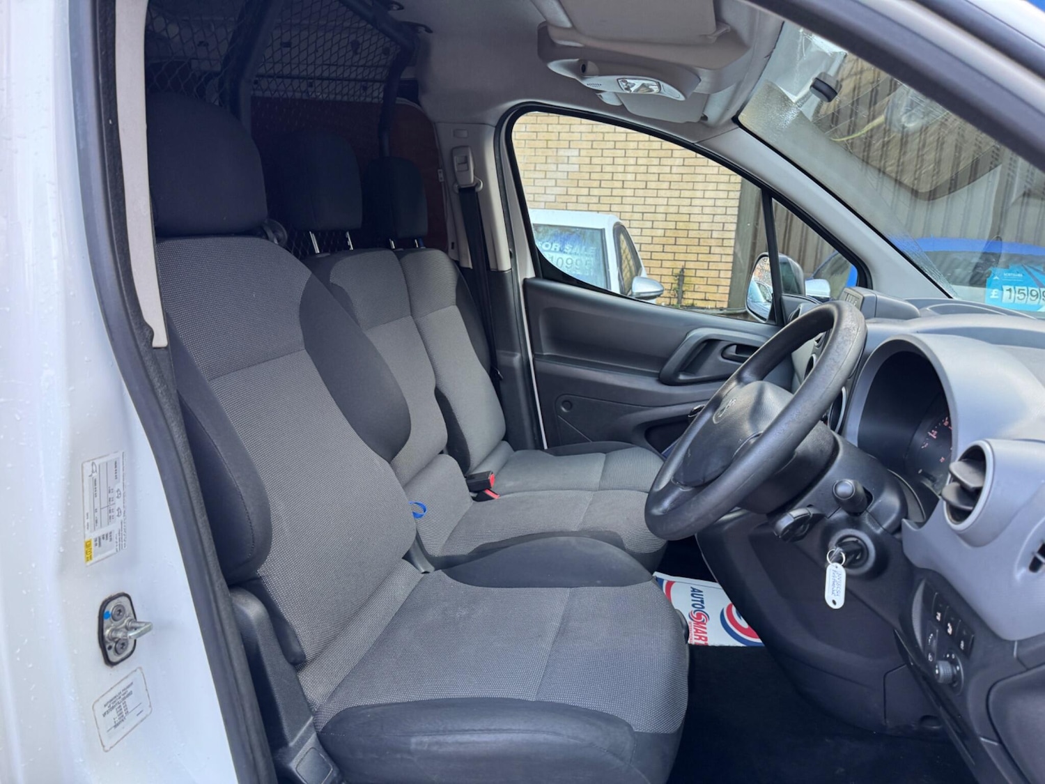 Used Peugeot Partner 2018 for sale - 76824250: Photo 11