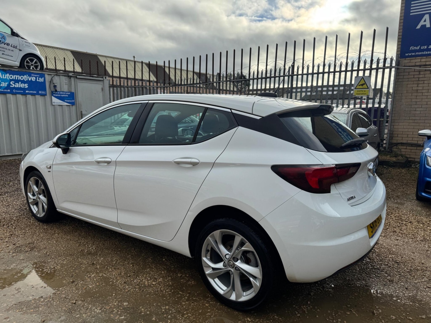 Used Vauxhall Astra 2016 for sale - 76166920: Photo 3
