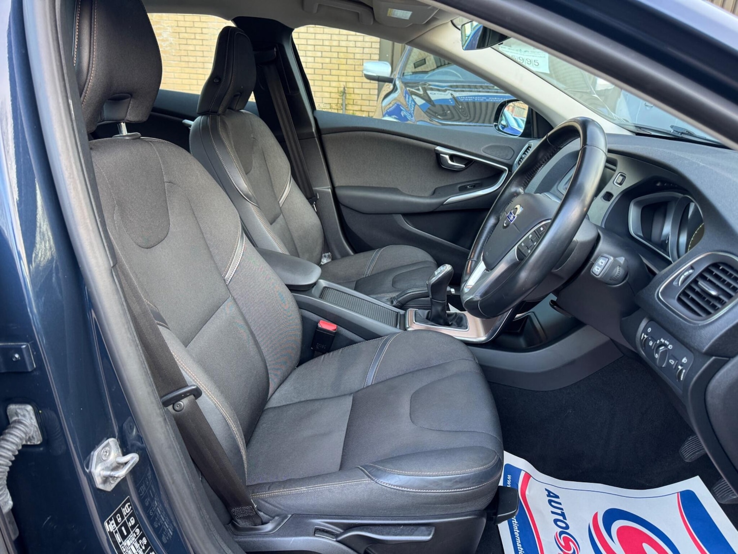 Used Volvo V40 Cross Country for sale - 77768411: Photo 10