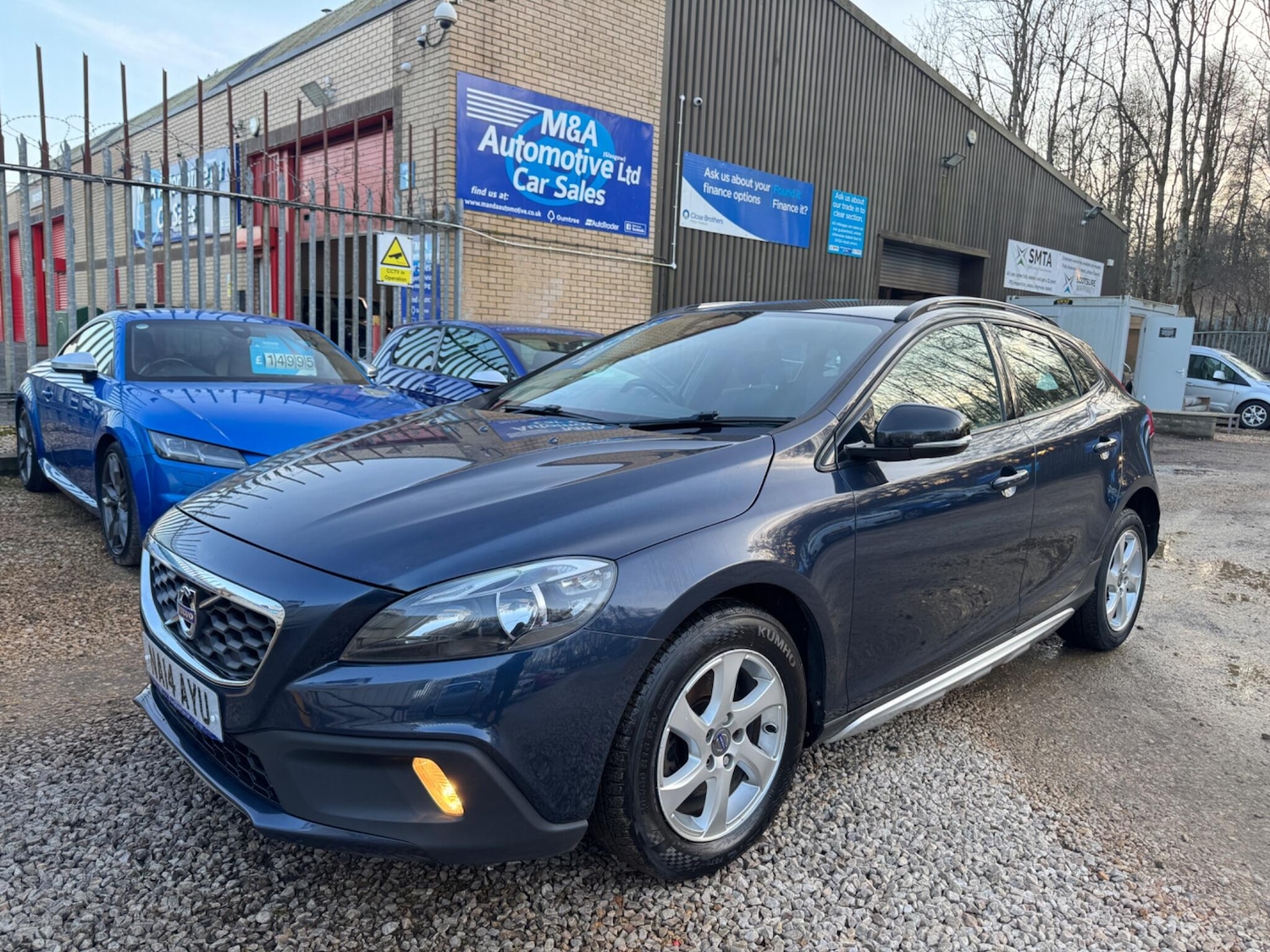 Used Volvo V40 Cross Country for sale - 77768411: Photo 2