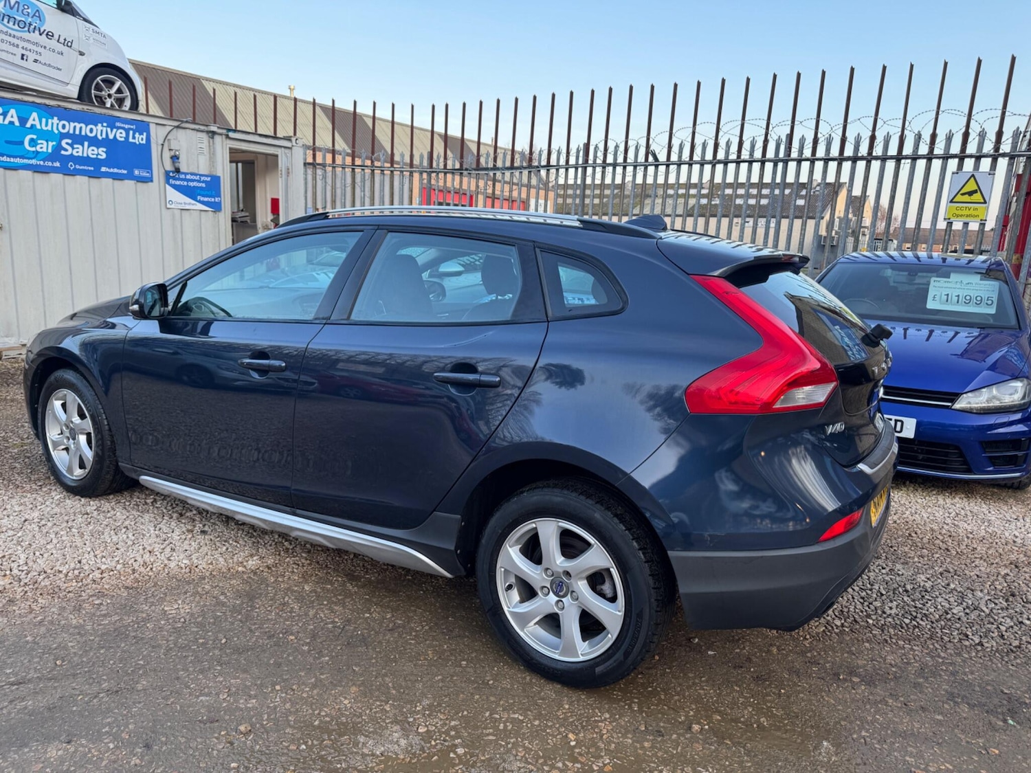 Used Volvo V40 Cross Country for sale - 77768411: Photo 4