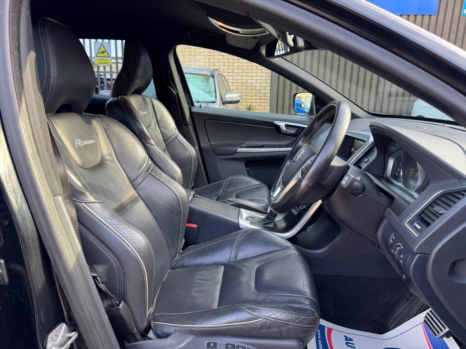 Used Volvo XC60 for sale - 77585980: Photo 11