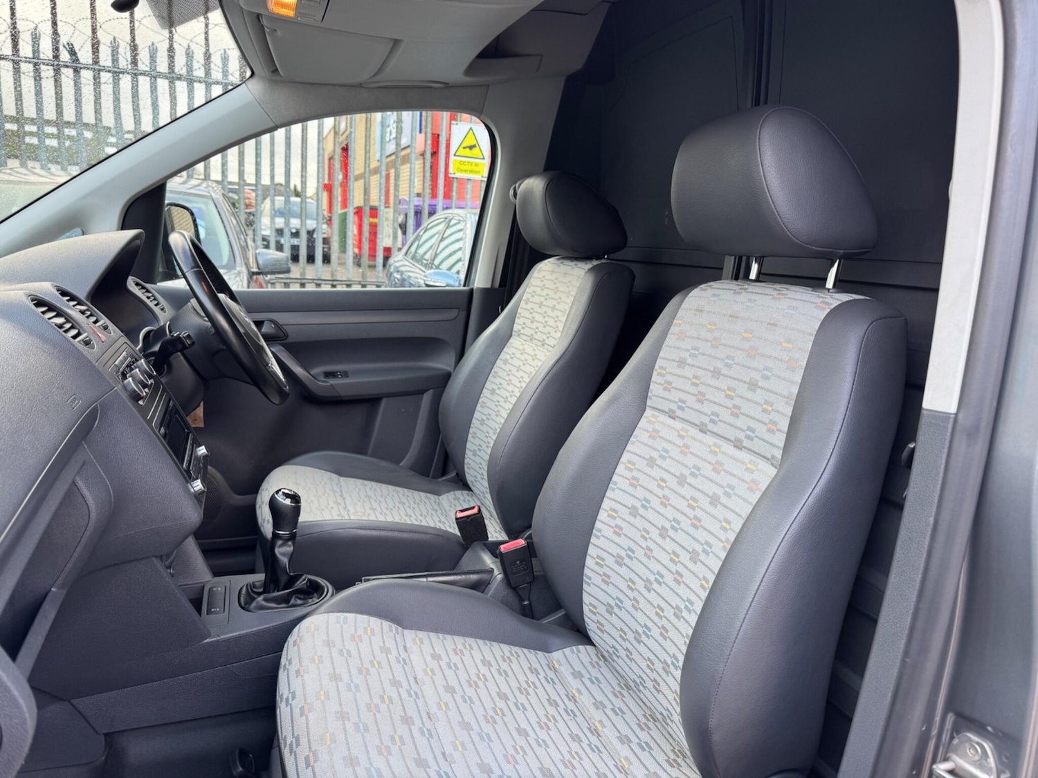 Used Volkswagen Caddy Maxi 2013 for sale - 76742369: Photo 10