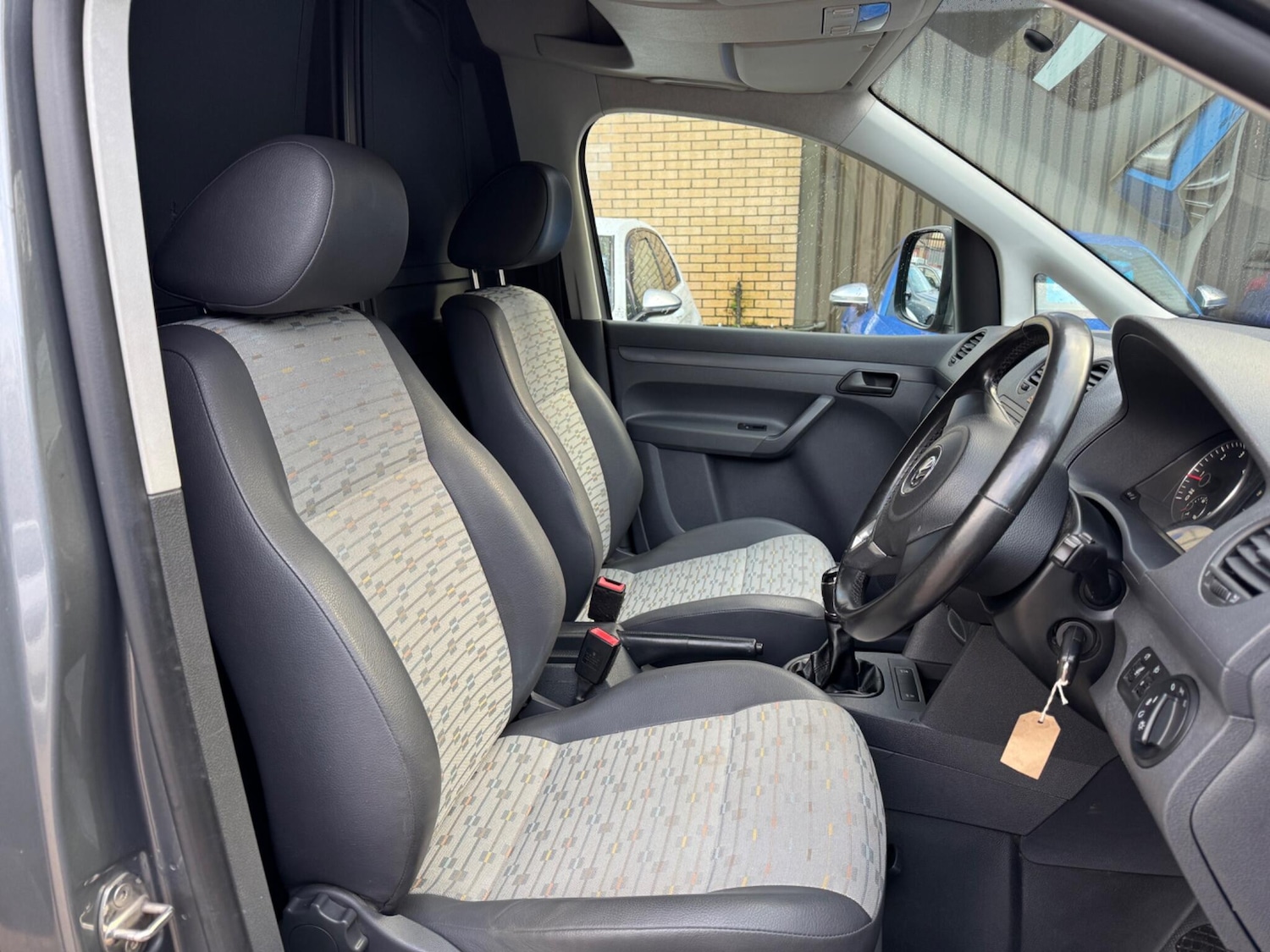 Used Volkswagen Caddy Maxi 2013 for sale - 76742369: Photo 11